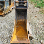 Godet de tranchée tiltrotateur Egli EVL-TR 200-600 - OilQuick OQ 70 - Année 2023 - RAL 9005_3