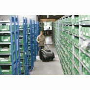 Balayeuse autotractée KM 75/40 W Bp Pack - haute performance avec réservoir à déchets facile à vider_3
