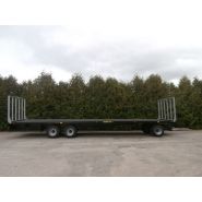 Plateau fourrager équipé d’un éclairage et support de gyrophare