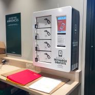 Borne murale de recharge de smartphones et tablettes - Smart - Sécurité High Tech - Autonome et brevetée_3