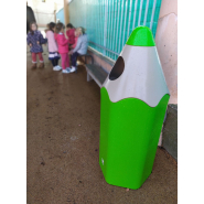 Poubelle ludique en forme de crayon - Conçue pour écoles, aires de jeux et espaces publics_4