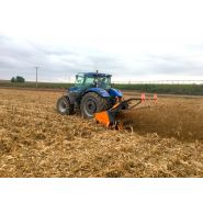 Machine agricole efficace pour répartition uniforme des résidus