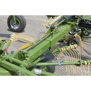 Krone Swadro tc680 équipé d'un rotor aérateur pour améliorer la qualité du fourrage