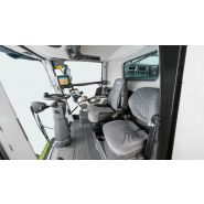 Moissonneuse-batteuse CLAAS Lexion 8900-7400 - Trémie 15 000/18 000 L - Performances et précision_3