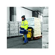 Transpalette avec levée intelligente Yale Smart Lift pour efficacité accrue