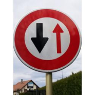 Panneau d'interdiction B15 - Cédez le passage à la circulation venant en sens inverse_3