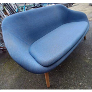 Canapé About A Lounge HAY - pieds en bois - cadre en chêne et siège en polypropylène - d'occasion_3