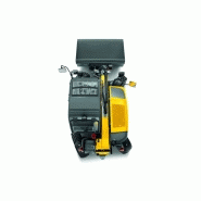 Machine de levage avec faible largeur et hauteur pour accès étroits