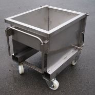 Benne à fond incliné 135 L - ouverture par compas-gaz - charge max 250 kg - made in France_3