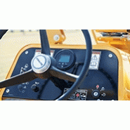 Trancheuse à montage central RTX450 - Puissance augmentée de 14% - Moteur Tier 4 Final - Diamètre de braquage inégalé_3