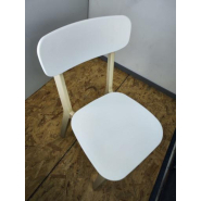 Chaise Cream Calligaris d'occasion - bois hêtre - assise et dossier résine blanc - recommandée pour cafés et restaurants_3