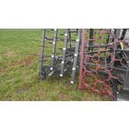 Hybro - herse agricole Mandam - poids 536 à 1568 kg - tapis en fonte et dents souples_3