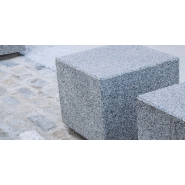 Chaise Kube UM372S - béton préfabriqué gris granite, aspect rugueux_3