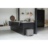 Poubelle à pédale Bo -3 x 11 litres - Platinum Brabantia Bo Pedal Bin pour tri sélectif avec design peu encombrant et base antidérapante_3