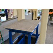 Équipement de levage compact avec garde au sol minimale de 150 mm