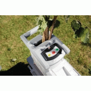 Broyeur de branches électrique Ikra ILH 3000 A - 3000 W, panier de récupération, rangement compact, diamètre 44 mm_3