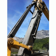 Extension robuste pour balancier de pelle mécanique