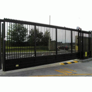 Portail autoporté à soubassement - 5000 / 1750_3