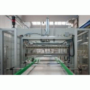 Ensacheuse semi-automatique pour flacons thermoplastiques jusqu'à 1200 mm de largeur et 1400 m de long_3