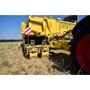 Récolteuse ROPA avec essieu télescopique et compensation de dévers automatique