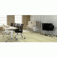 Chaise empilable austria sur roulettes, assise rabattable