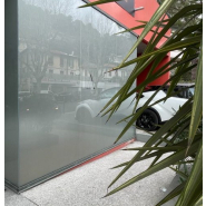 Adhésif dépoli - Élégance, intimité et décoration pour vitrines, fenêtres et portes vitrées_3