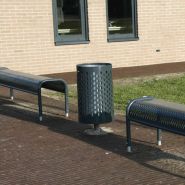 Corbeille à déchets métallique Falco - Poubelle publique avec carénage cylindrique en tôle perforée galvanisée_3