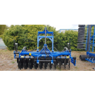 Déchaumeur à disques 3 m avec porte à court hydraulique - Landstal LST ATS 300/560_3