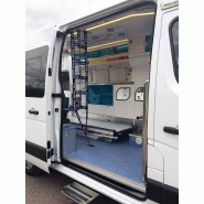 Intérieur de l'ambulance Renault Master Type B