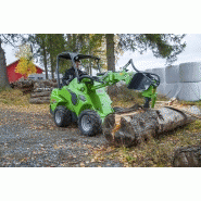 Engin de chantier avec force de traction accrue