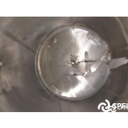 Cuve isolée Pierre Guérin - 8000 L - Inox - Agitation décalée - Garde corps - Trou d'homme étanche_3