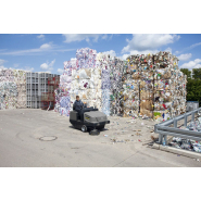 KM 130/300 R LPG - Balayeuse autoportée Kärcher - 300L - Moteur GPL, rendement 13000 m²/h_3