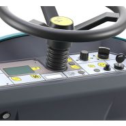 Balayeuse autoportée compacte alimentée par batterie - S780 Tennant - Fonctionnement silencieux et haute performance_3