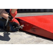 Rampe d'accès pour conteneur au sol - 100% galvanisée à chaud - Capacité 6T - AZ Ramp HCRN-06 GAV_3