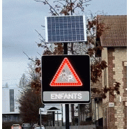 Panneau A13a défilant solaire_3