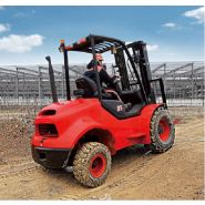 Chariot élévateur tout terrain diesel 3500 kg - roues motrices - compact et performant_3