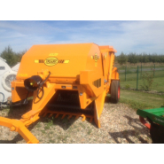 Ramasseuse de pierres à attelage fixe , articulé, déportable hydrauliquement_3