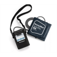 Moniteur ambulatoire de la tension artérielle abpm 7100 pour une surveillance 24 heures sur 24 grâce à un moniteur léger, compact et silencieux - welch allyn_3