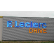 Panneau d'enseigne LED économique, réalisation sur mesure en fonction de vos besoins et de votre budget - OUEST ENSEIGNES_3