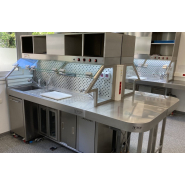 Table de macroscopie en acier inoxydable avec ventilation frontale et options de sécurité - TECHPATH_3