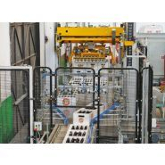 Dépalettiseur polyvalent et efficace DepalKombi Gripping - casiers plastiques de différentes hauteurs - SIDEL_3