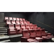 Fauteuil de cinéma équipé d'un mécanisme retour automatique - Luge / Glider_3