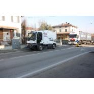 6000 Combi - Balayeuse de voirie Dulevo - 6.2 m3 - Diesel - Respectueuse de l'environnement avec filtration PM10 99%_3