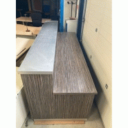 Banque d'accueil finition wengé - 260 cm x 96 cm - hauteur 110 cm - 2 passes câbles - n°60_3