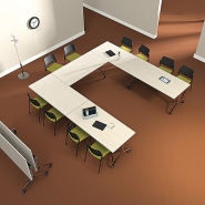 Table de réunion spacieuse et haut de gamme pour grandes équipes_3