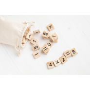 Jeu éducatif de calculs en bois - 32 tuiles avec chiffres et signes mathématiques - Pochette en coton_3