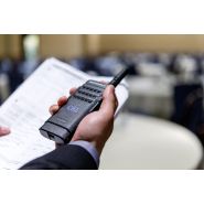 Portatif radio DMR Motorola SL1600 - ultra-mince, robuste, 99 canaux, IP54_3