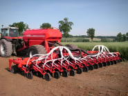 Semoir agricole Samourai contour avec herse arrière niveleuse