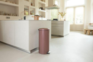 Poubelle à pédale newIcon -30 litres - Satin Taupe - Brabantia - Volume 30 L - Revêtement satiné - Pédale en métal inoxydable_3