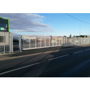 Portail autoportant ULYX® - motorisé et robuste pour passages jusqu'à 16 m - nombreuses options de personnalisation_3